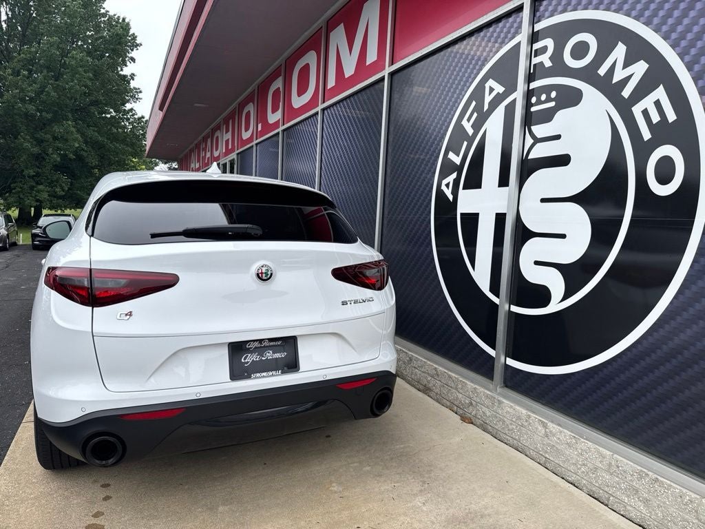 2023 Alfa Romeo Stelvio Sprint