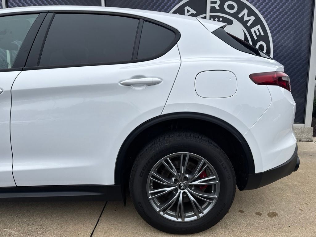 2023 Alfa Romeo Stelvio Sprint