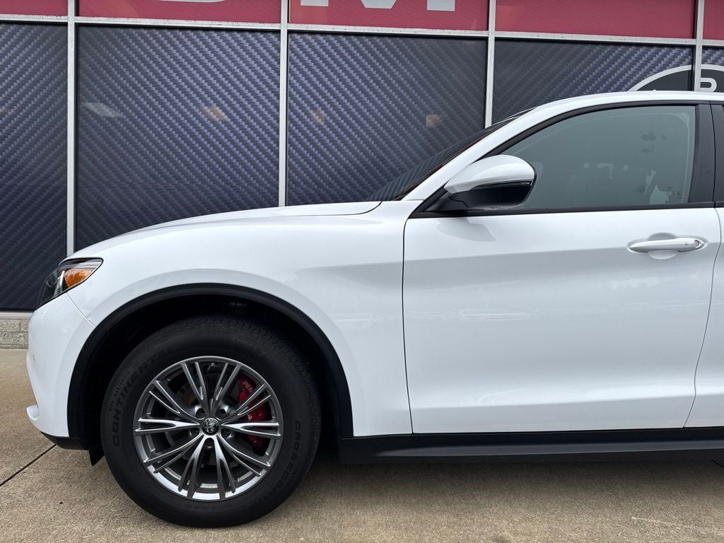 2023 Alfa Romeo Stelvio Sprint