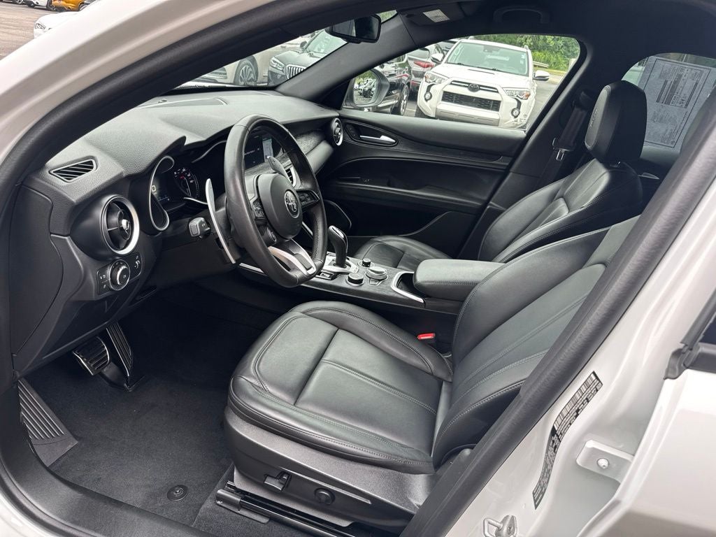 2023 Alfa Romeo Stelvio Sprint