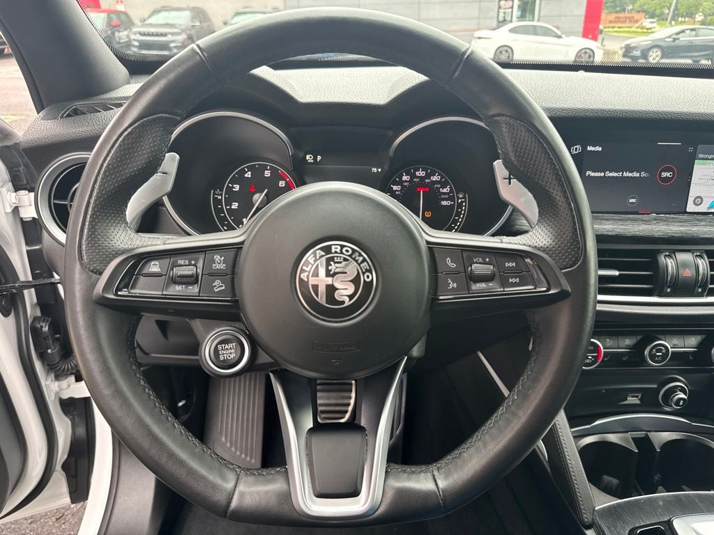 2023 Alfa Romeo Stelvio Sprint