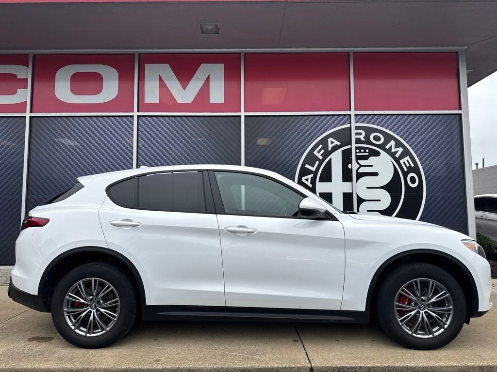 2023 Alfa Romeo Stelvio Sprint
