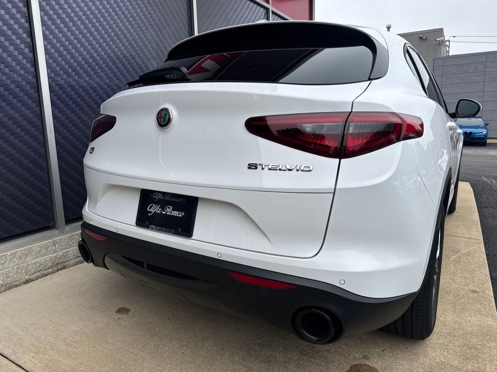 2023 Alfa Romeo Stelvio Sprint