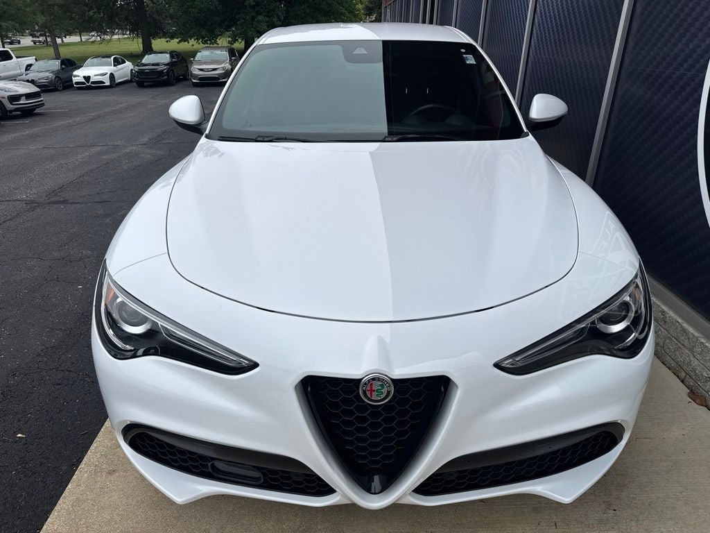 2023 Alfa Romeo Stelvio Sprint