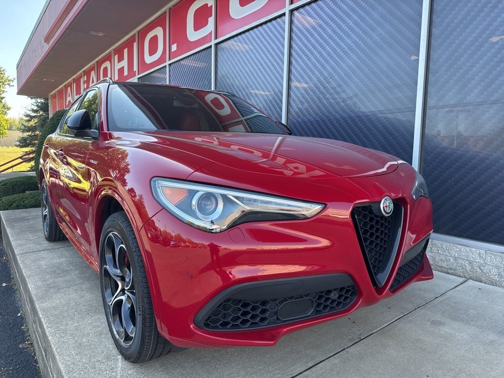 2022 Alfa Romeo Stelvio Veloce