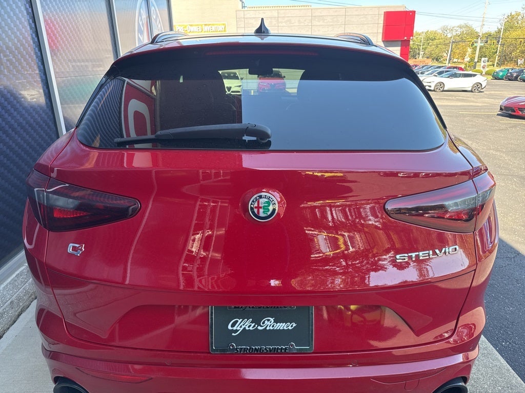 2022 Alfa Romeo Stelvio Veloce