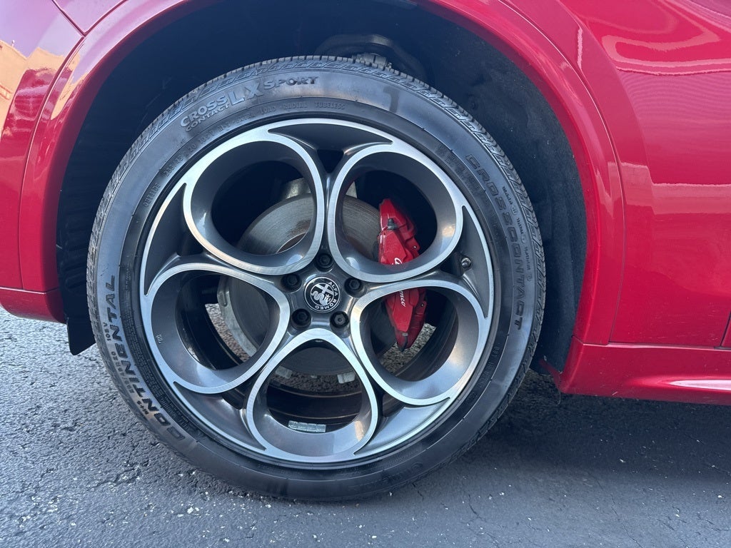 2022 Alfa Romeo Stelvio Veloce