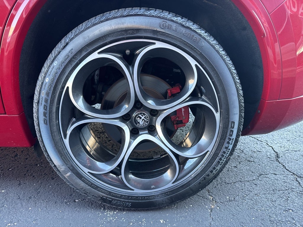 2022 Alfa Romeo Stelvio Veloce