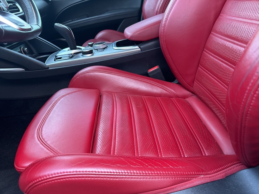 2022 Alfa Romeo Stelvio Veloce