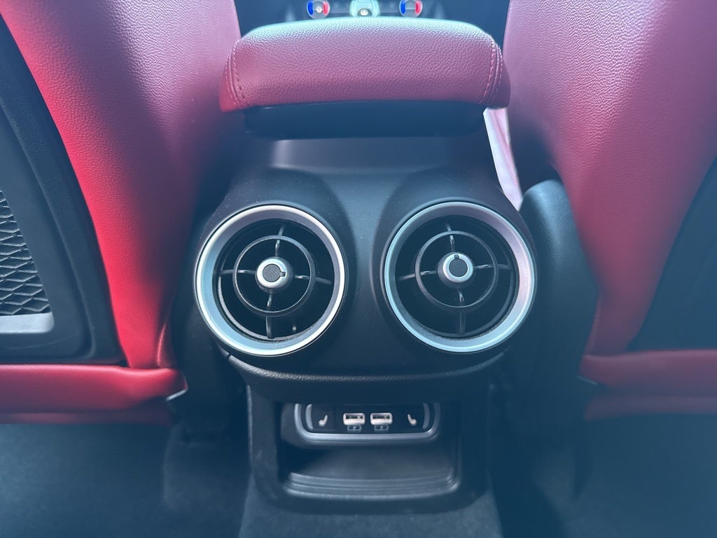 2022 Alfa Romeo Stelvio Veloce