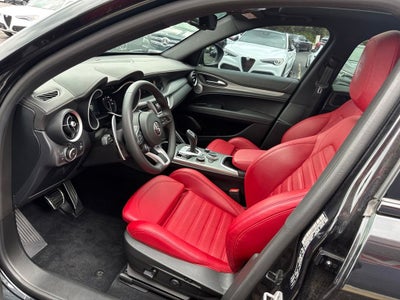 2023 Alfa Romeo Stelvio Veloce