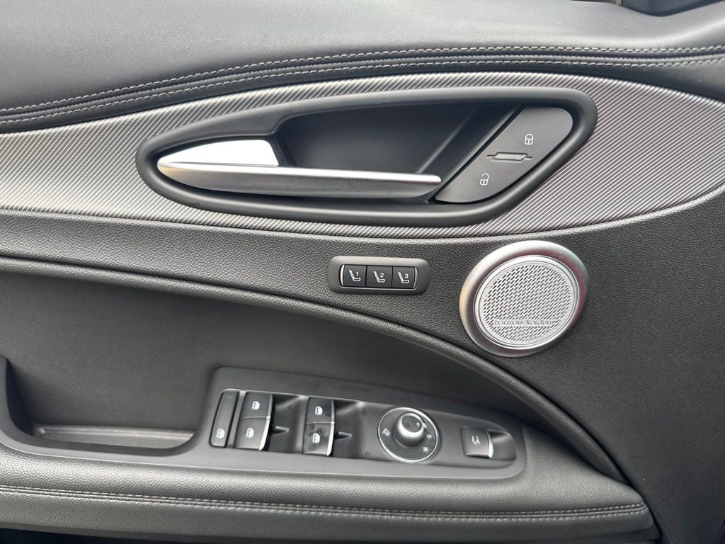 2023 Alfa Romeo Stelvio Veloce