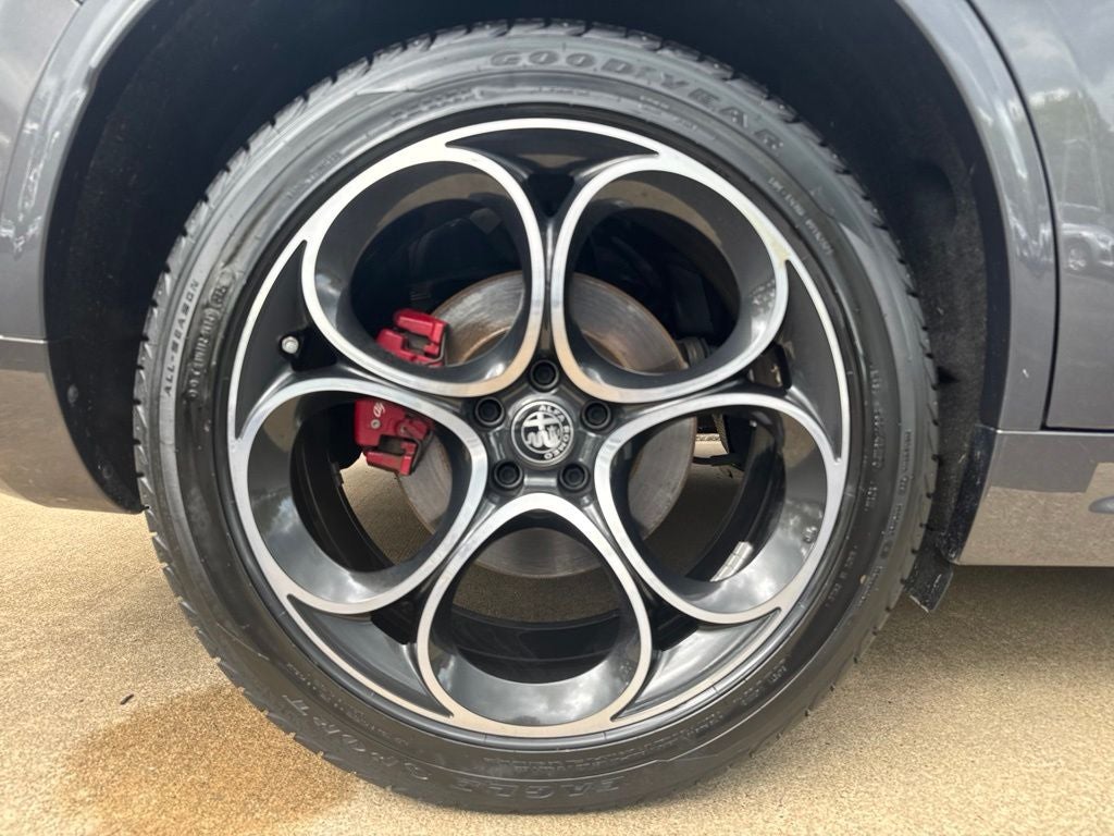 2023 Alfa Romeo Stelvio Veloce