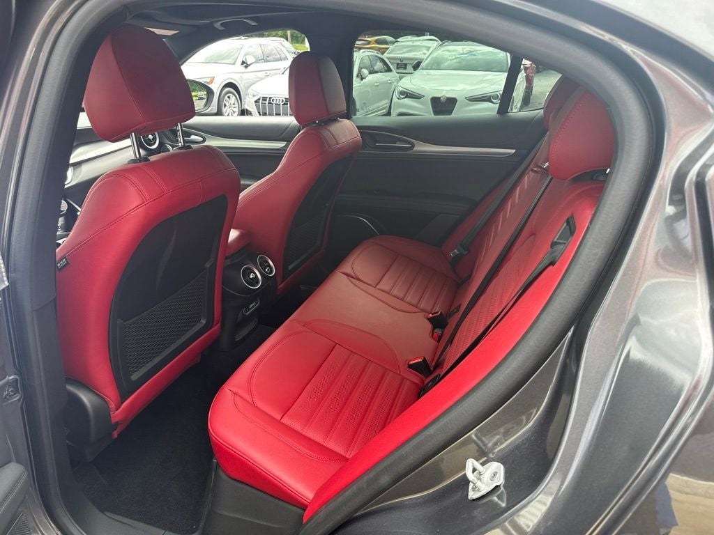 2023 Alfa Romeo Stelvio Veloce