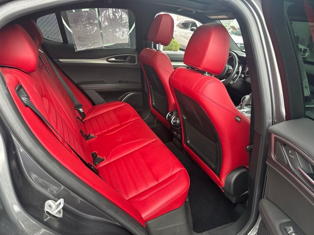 2023 Alfa Romeo Stelvio Veloce