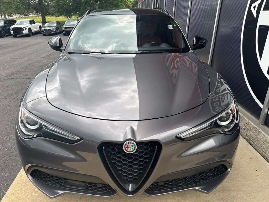 2023 Alfa Romeo Stelvio Veloce