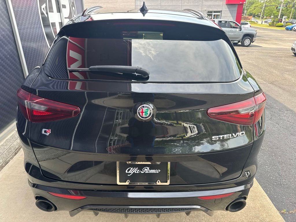 2022 Alfa Romeo Stelvio Veloce