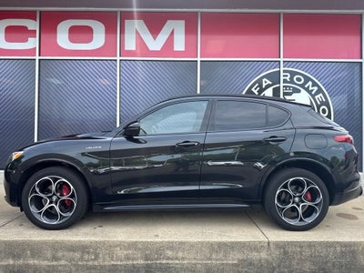 2022 Alfa Romeo Stelvio Veloce