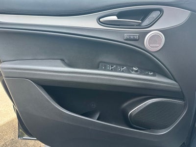 2022 Alfa Romeo Stelvio Veloce