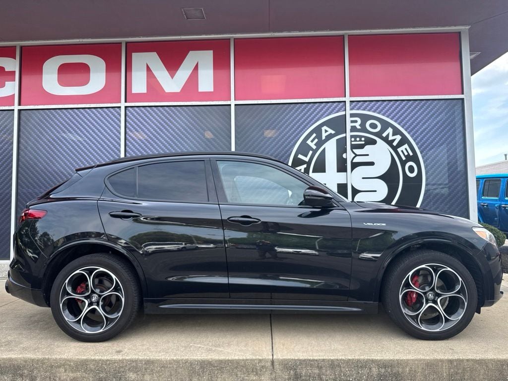 2022 Alfa Romeo Stelvio Veloce