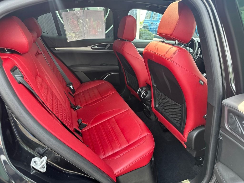 2022 Alfa Romeo Stelvio Veloce