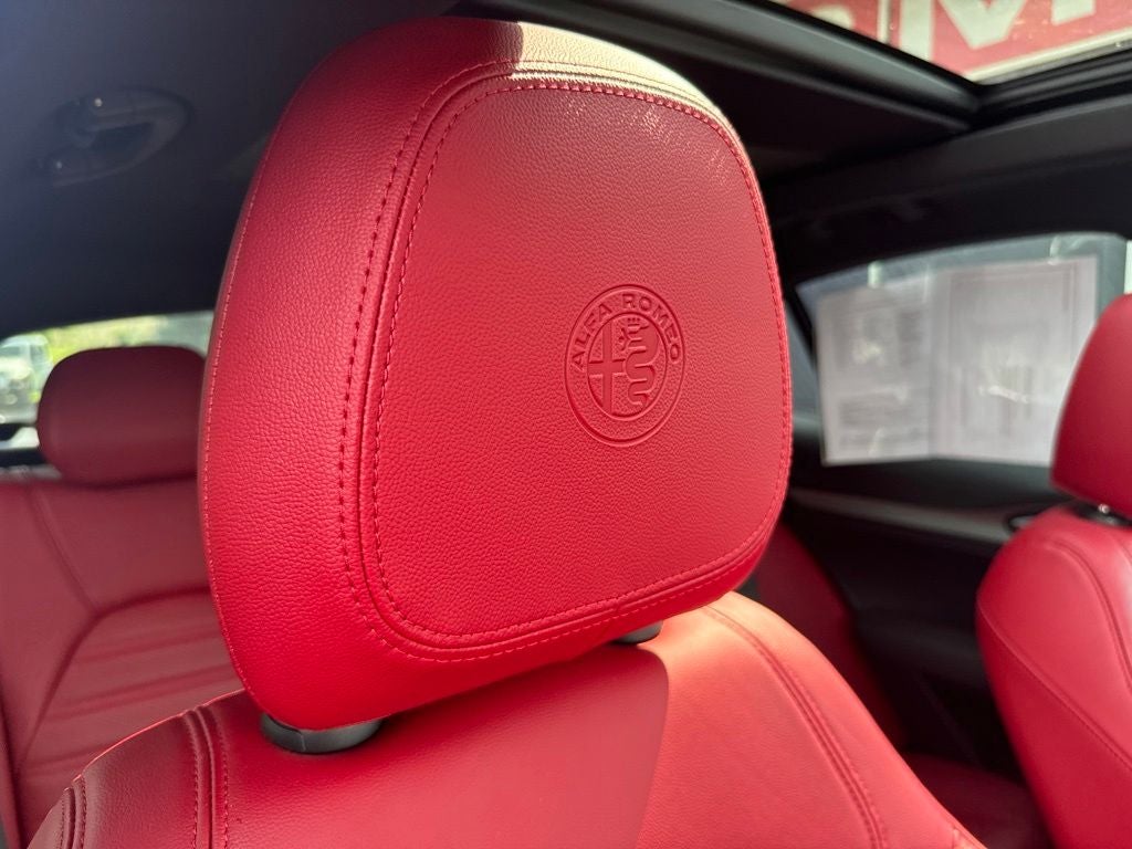 2022 Alfa Romeo Stelvio Veloce