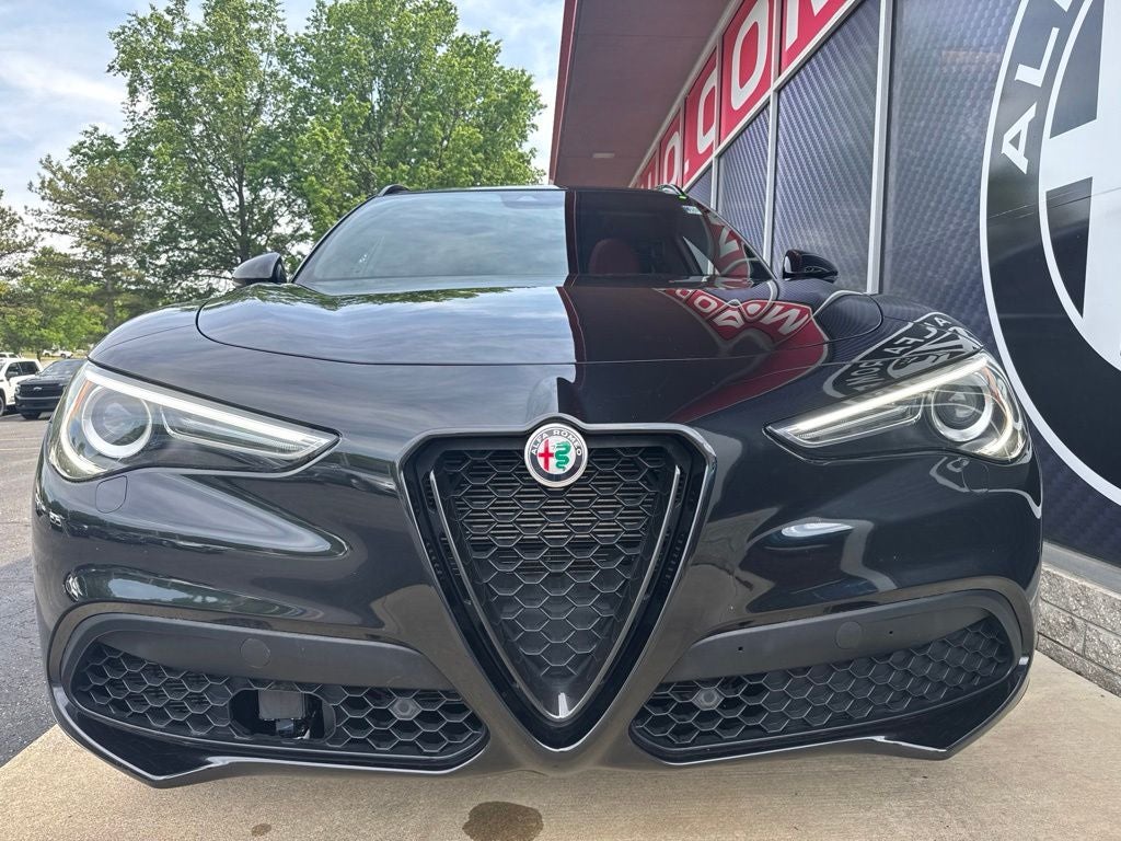 2022 Alfa Romeo Stelvio Veloce