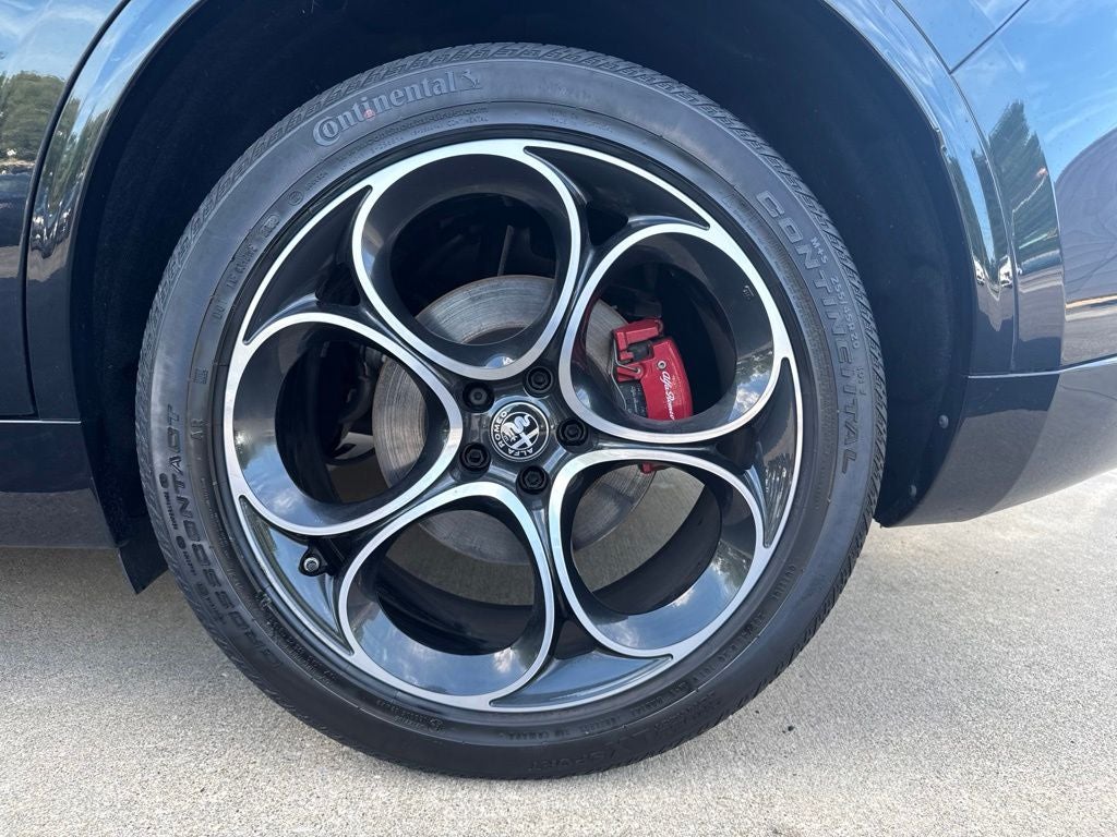 2023 Alfa Romeo Stelvio Veloce