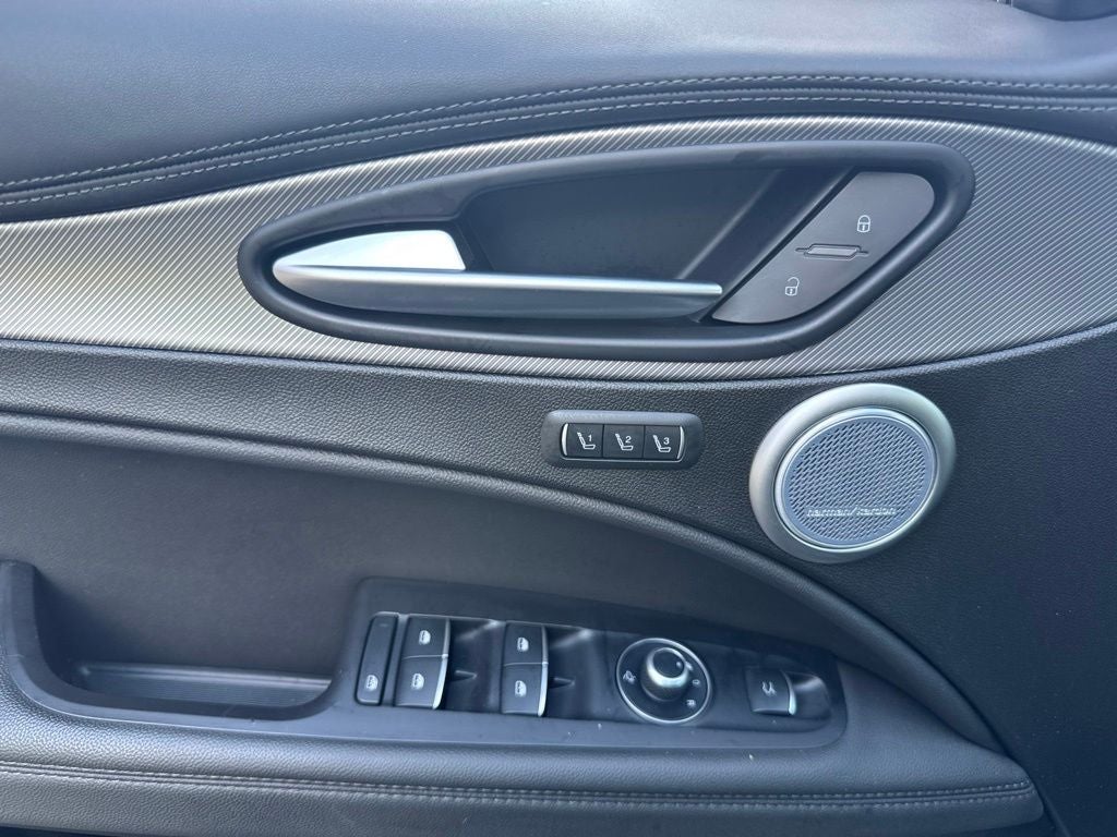 2023 Alfa Romeo Stelvio Veloce
