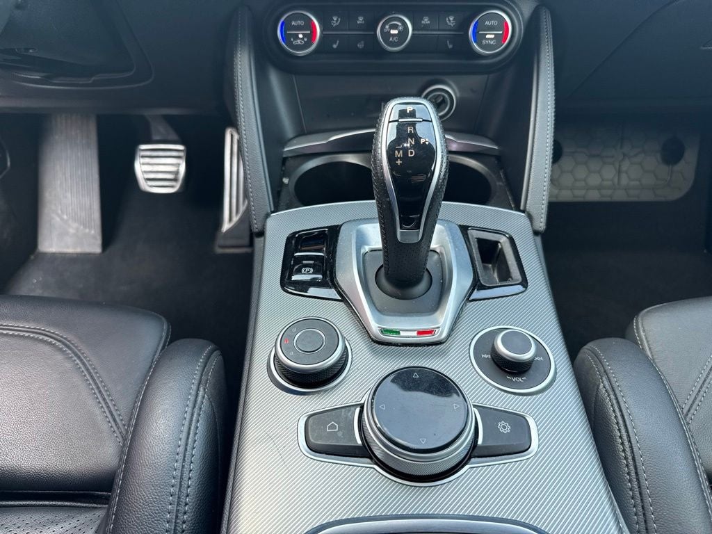 2023 Alfa Romeo Stelvio Veloce