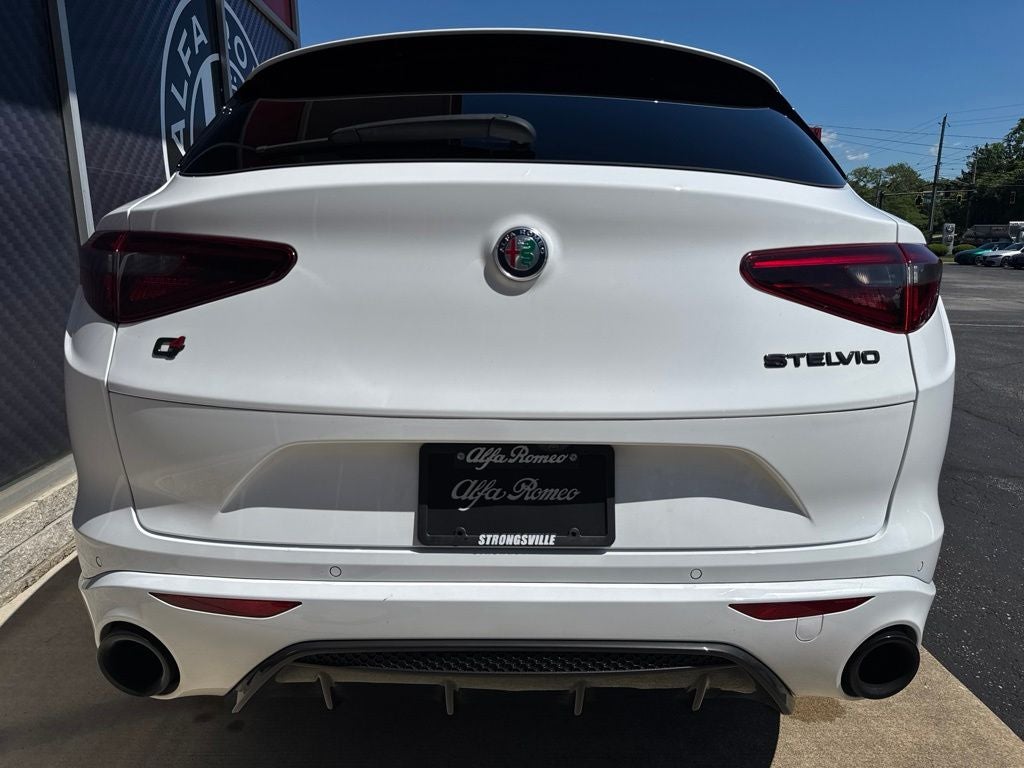 2023 Alfa Romeo Stelvio Estrema