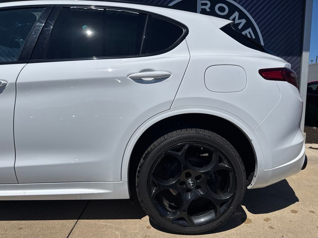 2023 Alfa Romeo Stelvio Estrema