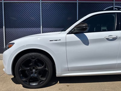 2023 Alfa Romeo Stelvio Estrema