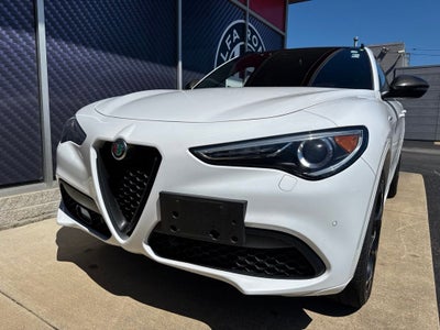 2023 Alfa Romeo Stelvio Estrema