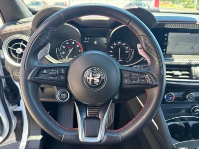 2023 Alfa Romeo Stelvio Estrema