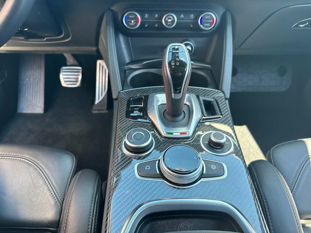 2023 Alfa Romeo Stelvio Estrema