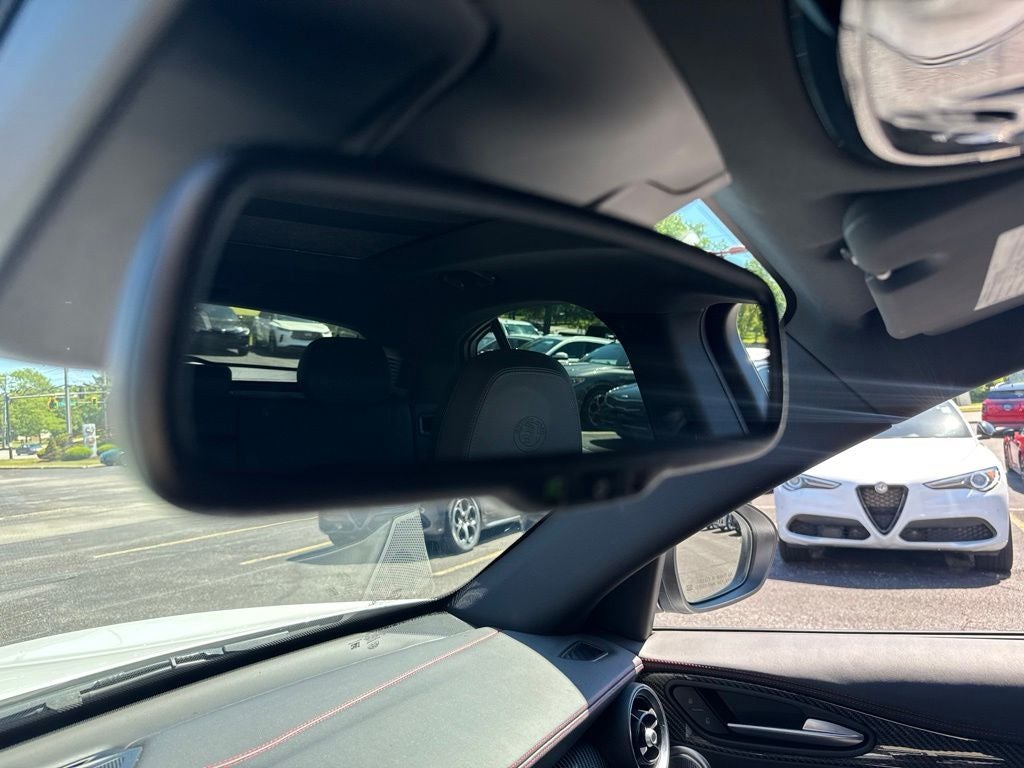 2023 Alfa Romeo Stelvio Estrema