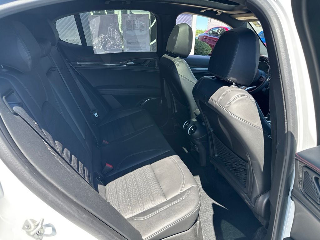 2023 Alfa Romeo Stelvio Estrema