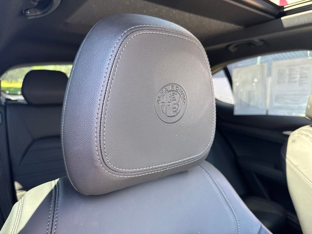 2023 Alfa Romeo Stelvio Estrema