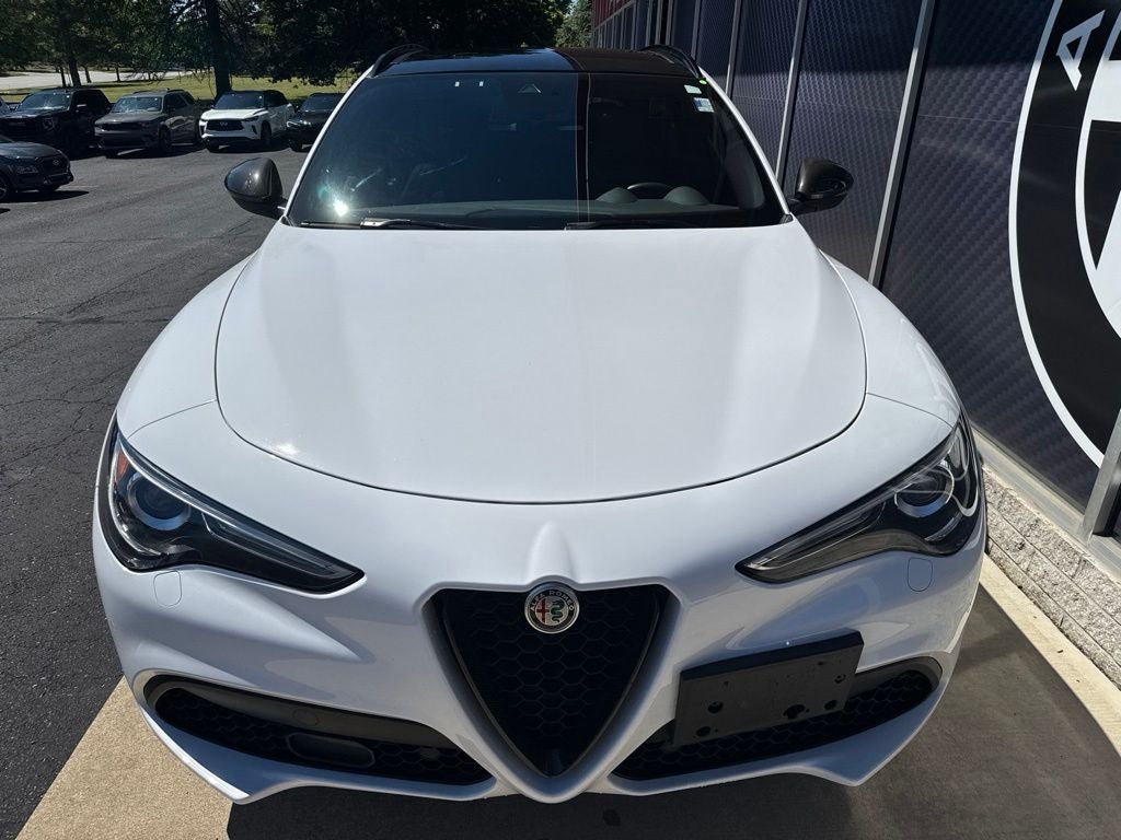 2023 Alfa Romeo Stelvio Estrema