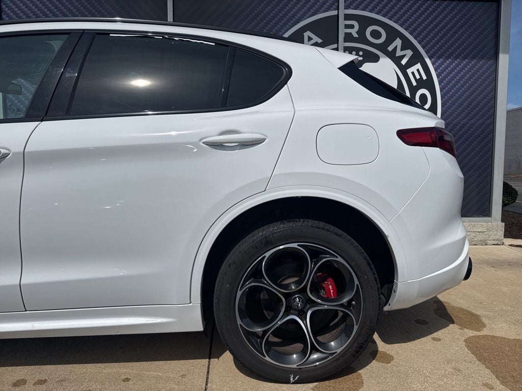 2023 Alfa Romeo Stelvio Veloce