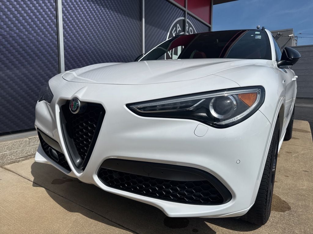2023 Alfa Romeo Stelvio Veloce