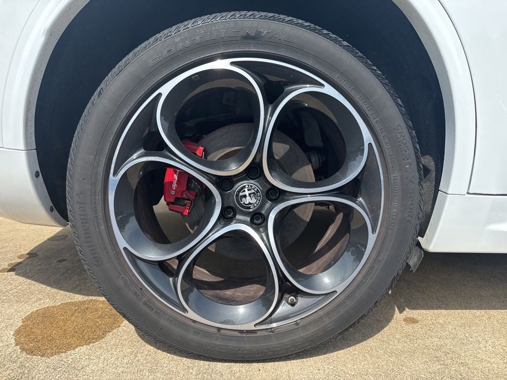 2023 Alfa Romeo Stelvio Veloce