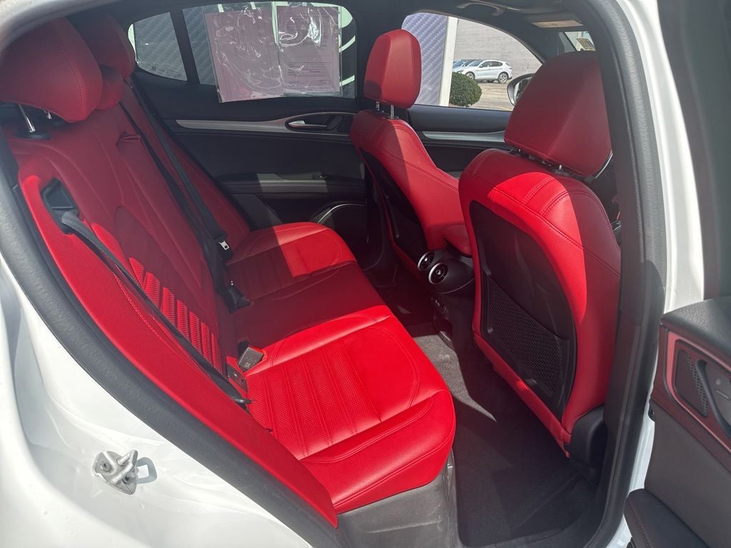 2023 Alfa Romeo Stelvio Veloce