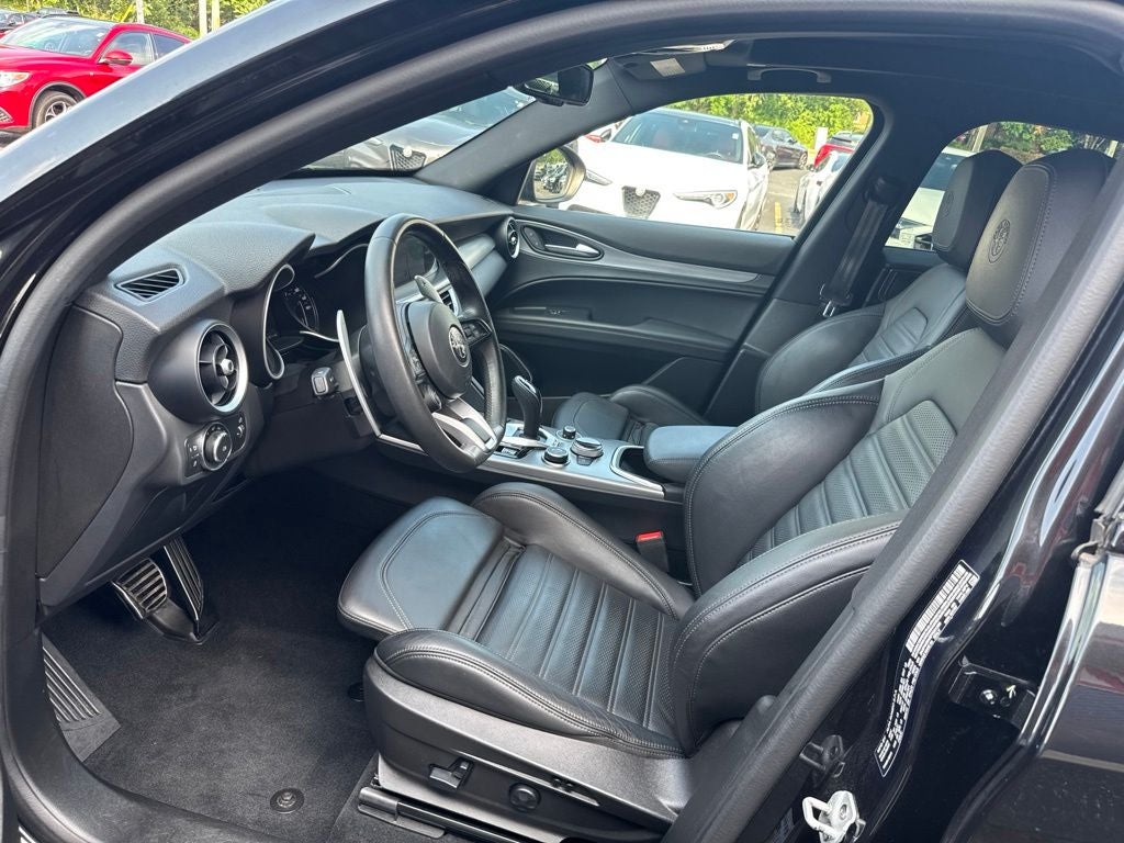 2023 Alfa Romeo Stelvio Veloce