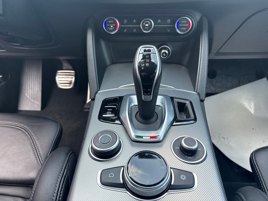 2023 Alfa Romeo Stelvio Veloce