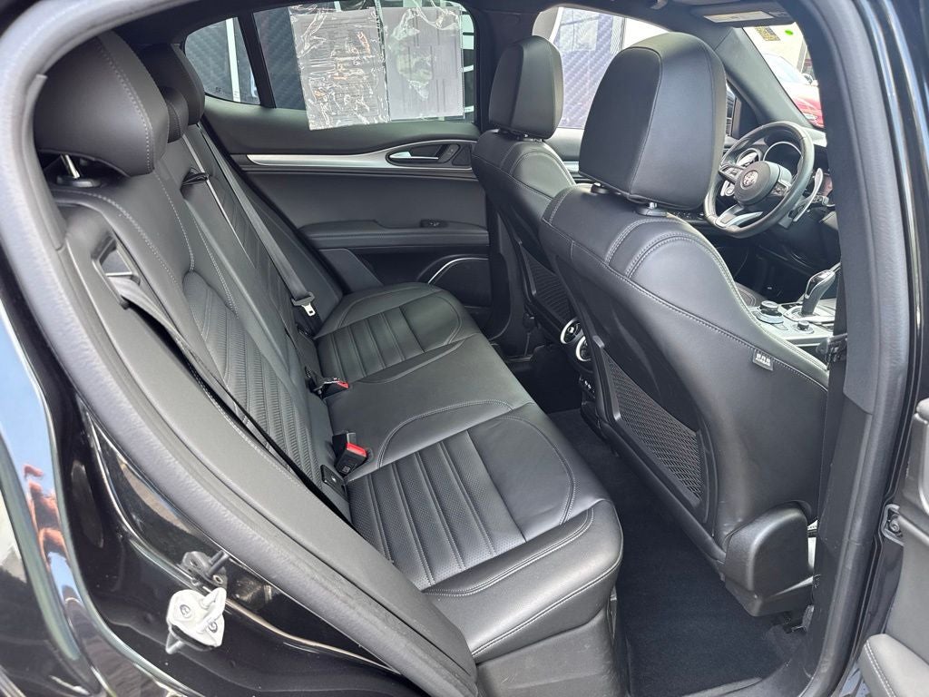 2023 Alfa Romeo Stelvio Veloce