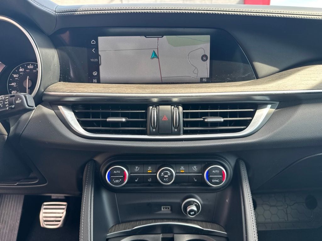 2023 Alfa Romeo Stelvio Ti