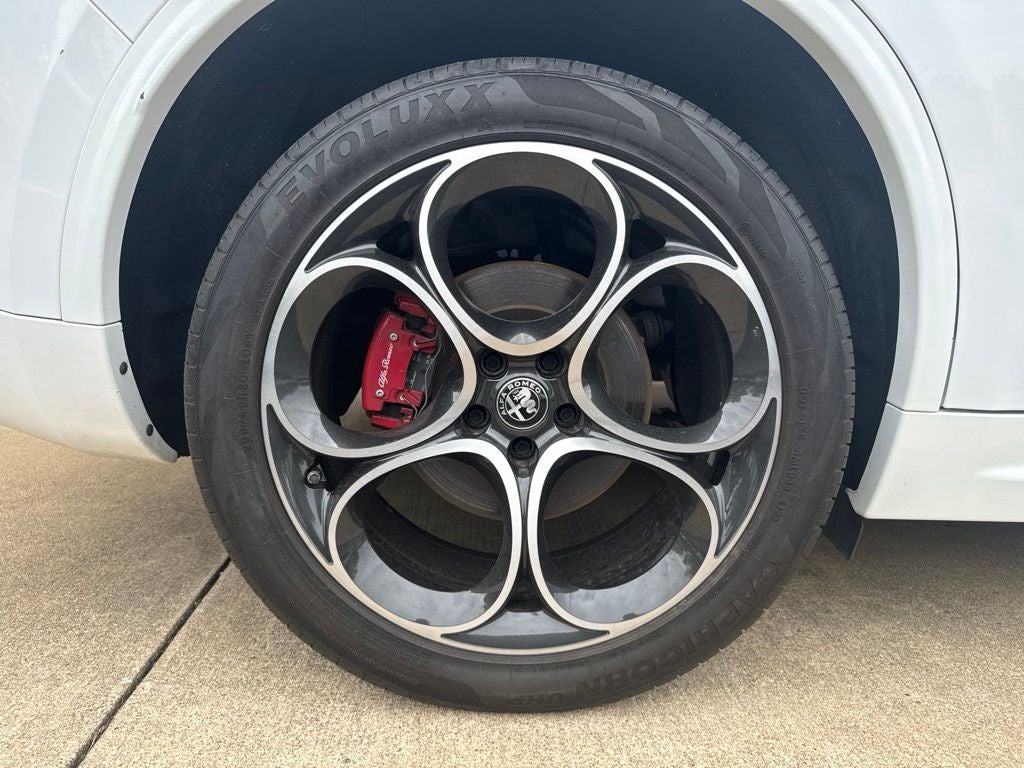 2023 Alfa Romeo Stelvio Veloce
