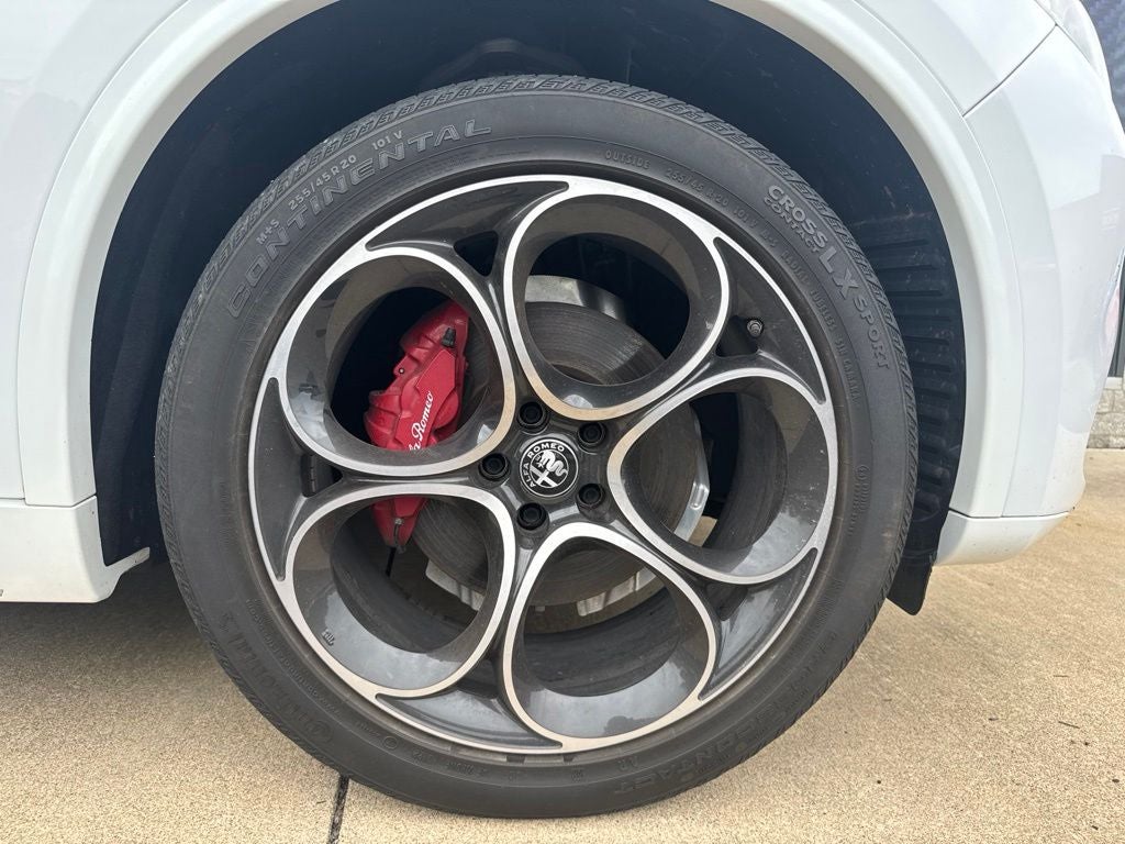 2023 Alfa Romeo Stelvio Veloce